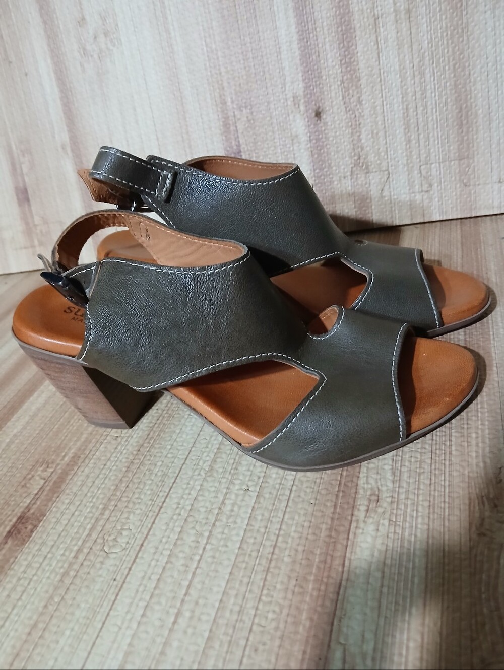 Sundance Brown Olive Leather Heel Sandals Women's Size 36 Sandal Italy US 5.5-6
